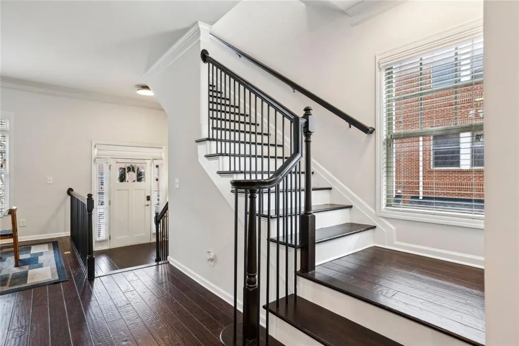 Atlanta, Georgia 30324, United States, 3 Bedrooms Bedrooms, ,4 BathroomsBathrooms,Residential,Active,79141