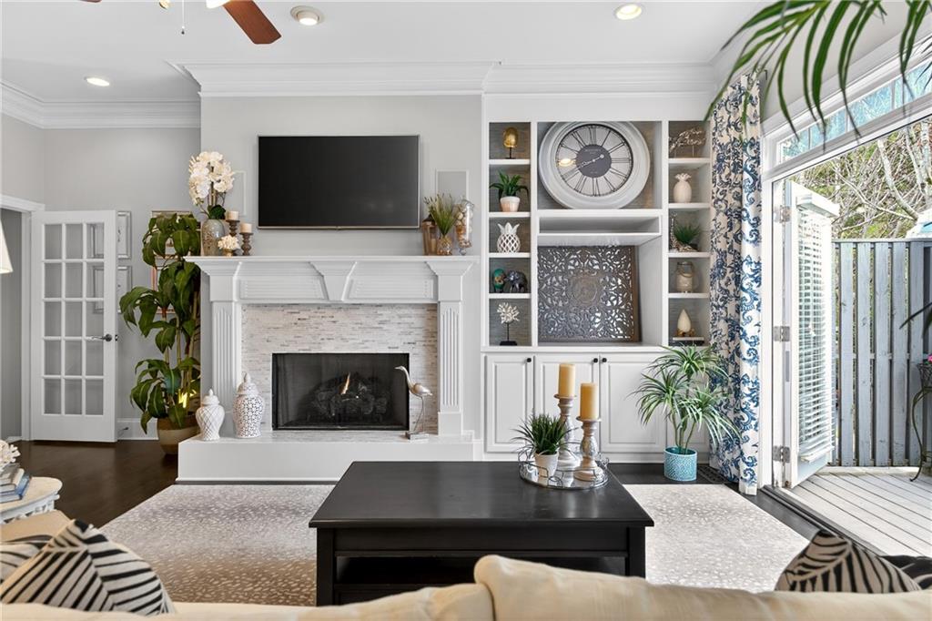 5492 Glenridge Drive 580