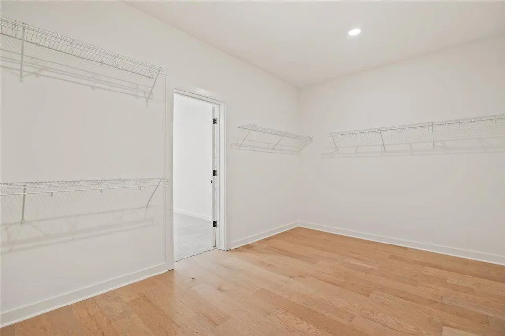 Gainesville, Georgia 30506, United States, 5 Bedrooms Bedrooms, ,5 BathroomsBathrooms,Residential,Active,219483