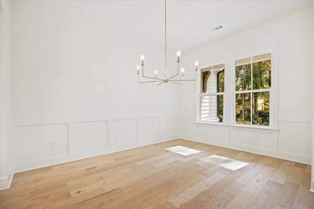 Gainesville, Georgia 30506, United States, 5 Bedrooms Bedrooms, ,5 BathroomsBathrooms,Residential,Active,219483