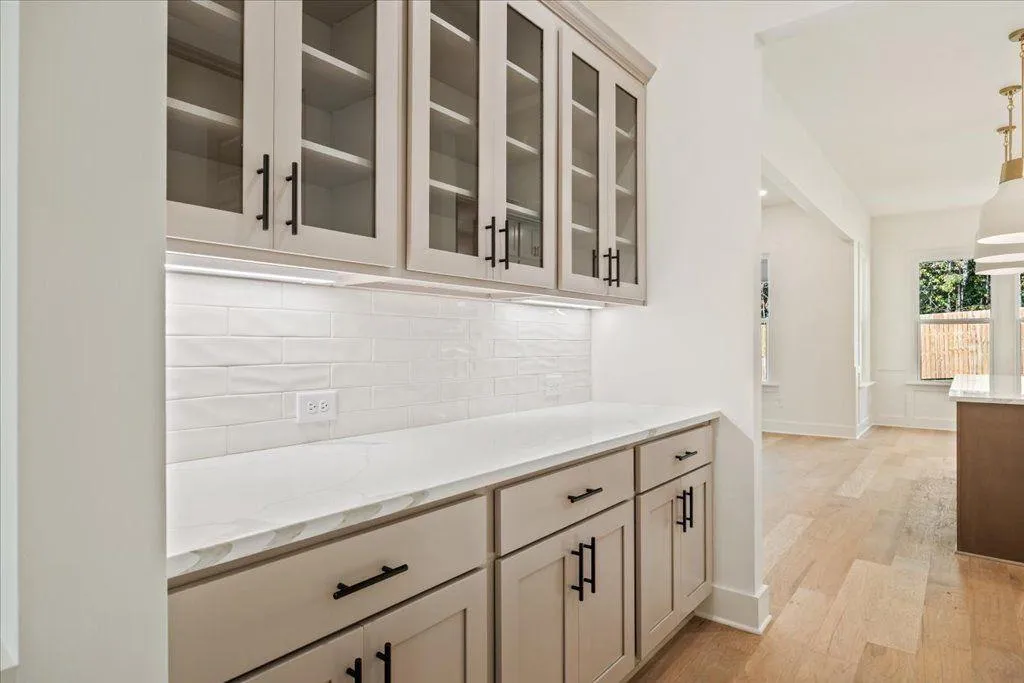 Gainesville, Georgia 30506, United States, 5 Bedrooms Bedrooms, ,5 BathroomsBathrooms,Residential,Active,219483