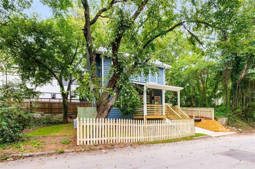 1631 Burton Street SE