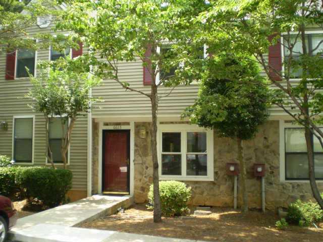 WOW! Kitchen has new cabinets, counter tops and ceramic tile floor new paint. New HVAC, new roof, new termo windows and new back deck. Bath rooms have new paint, new light fixtures, and ceramic tile floors. This unit is ready to just move in.