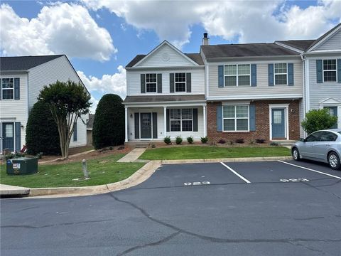 923 Prestwyck Court Alpharetta GA 30004