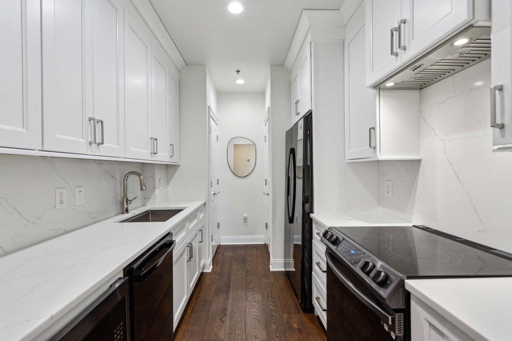 2881 Peachtree Road NE 1005