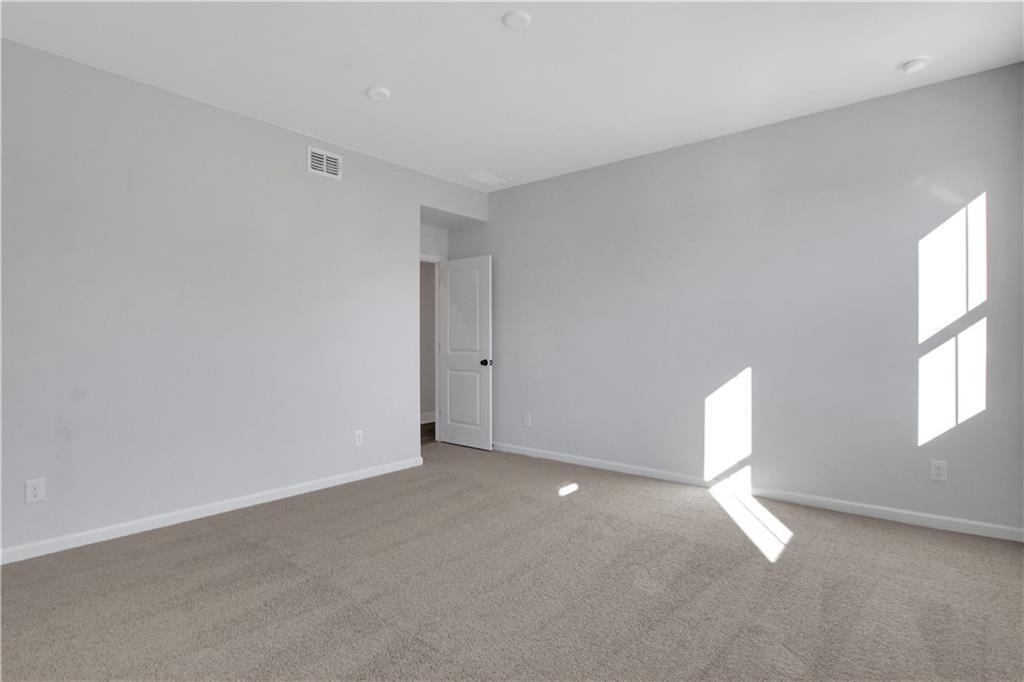 742 Crossroad Court SW