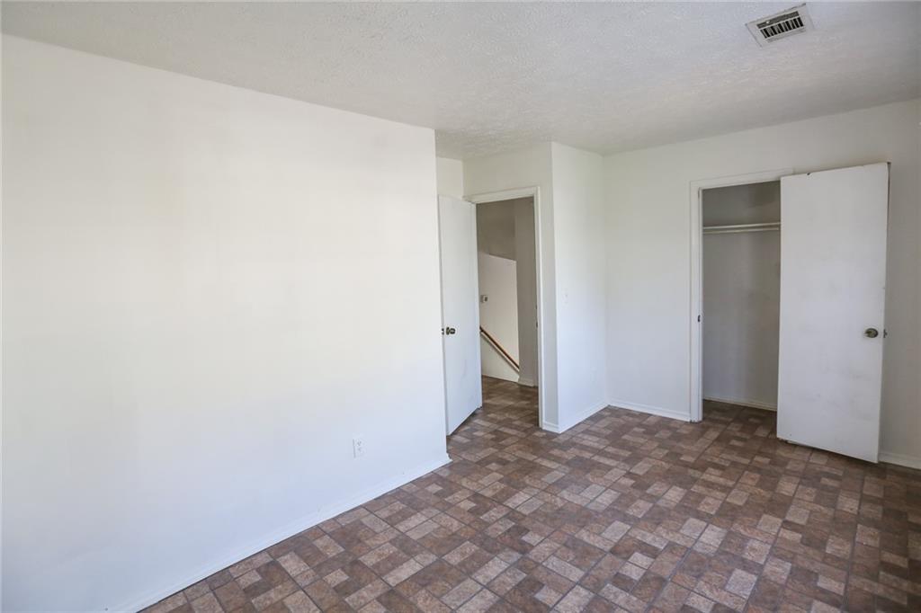 2816 Knollberry Lane