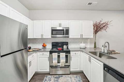 Apartment For Rent - 405 Phillip Boulevard #0410<br/> Lawrenceville, GA 30046
