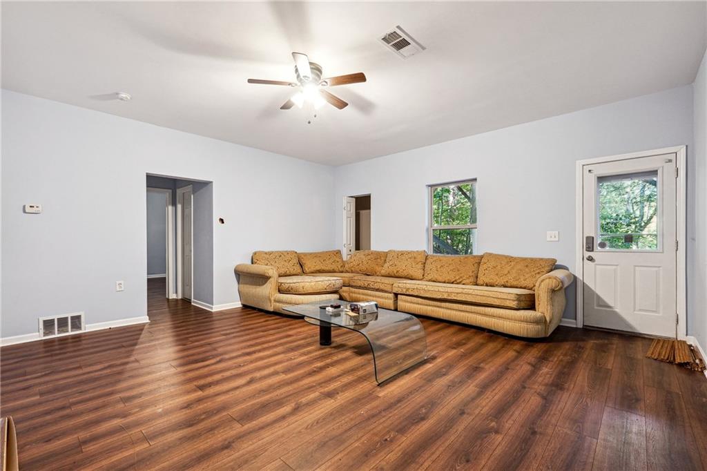 1417 Sterlingbrooke Drive, Powder Springs, Georgia image 21