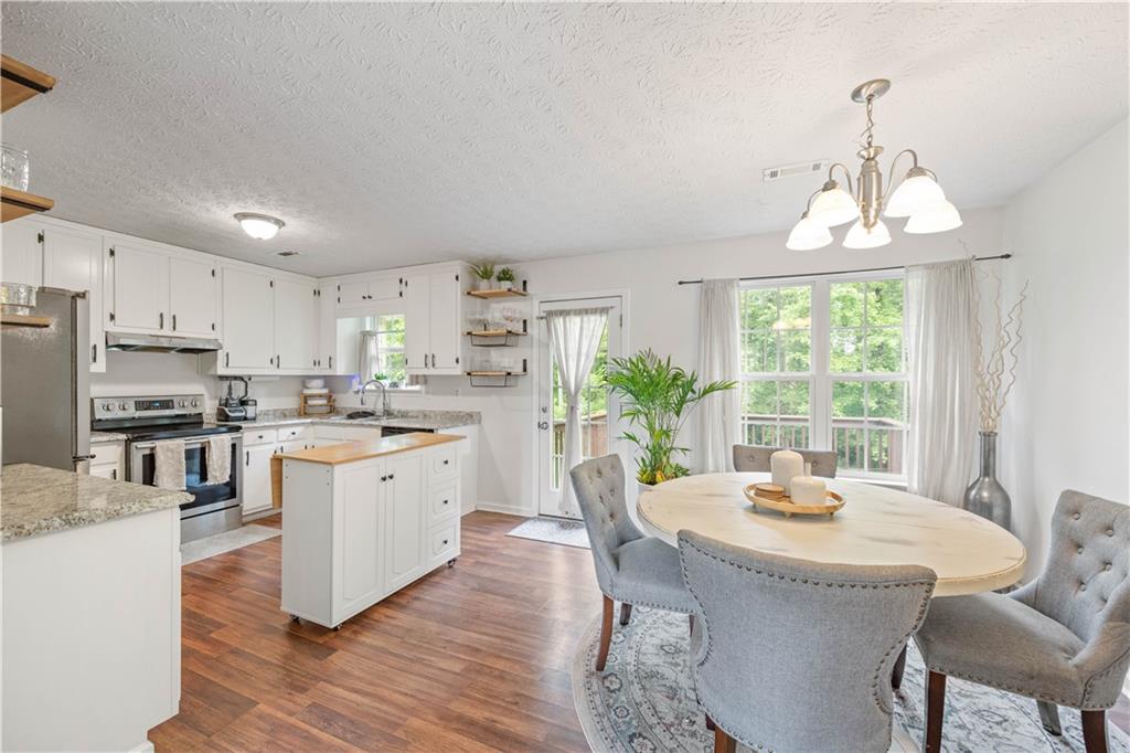 3425 One Horse Lane