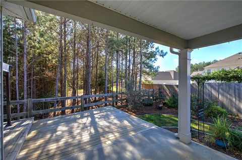 A home in Adairsville