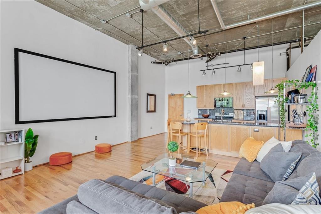 3235 Roswell Road NE 702
