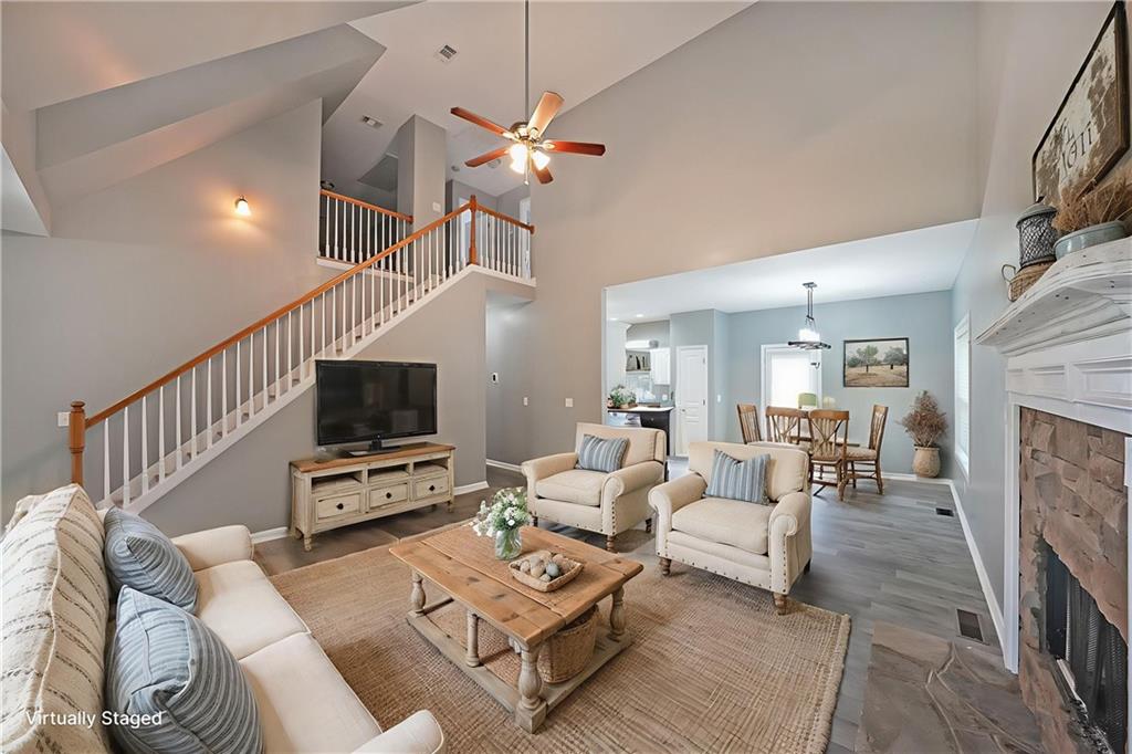 36 Laurel Way NE