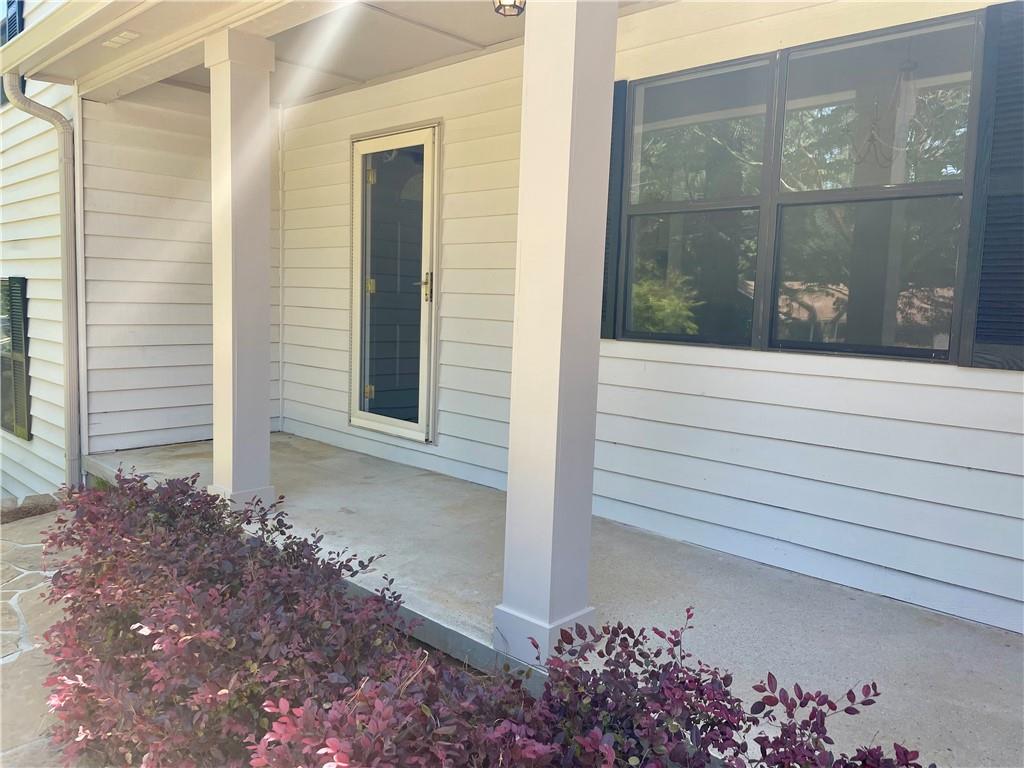 1028 Gate Post Lane, Lawrenceville, Georgia image 3