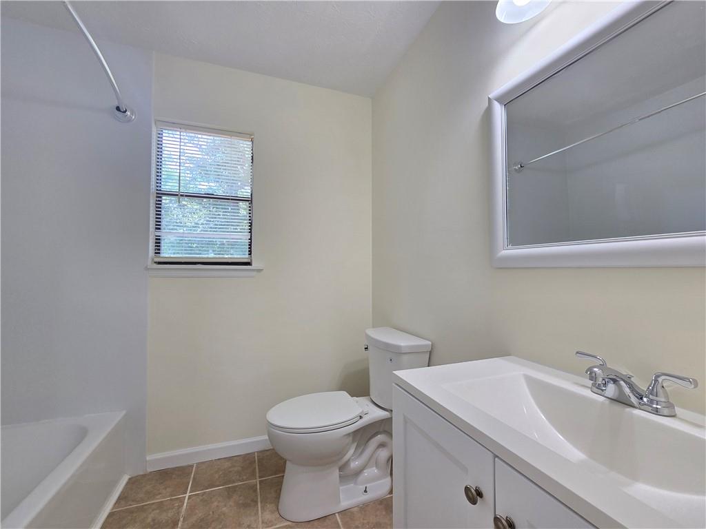 5229 Mountain Village Court, Stone Mountain, Georgia image 7