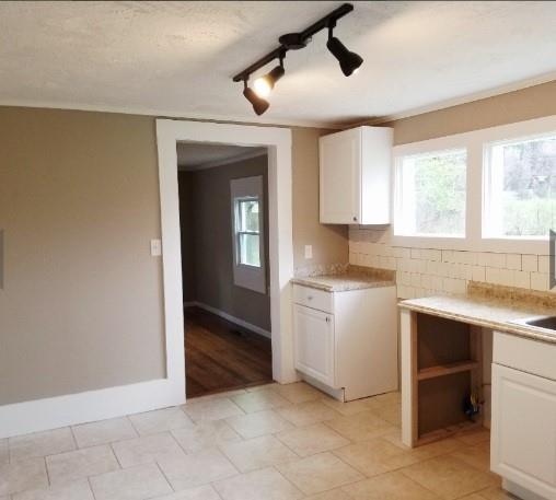 1323 S Hairston Road S