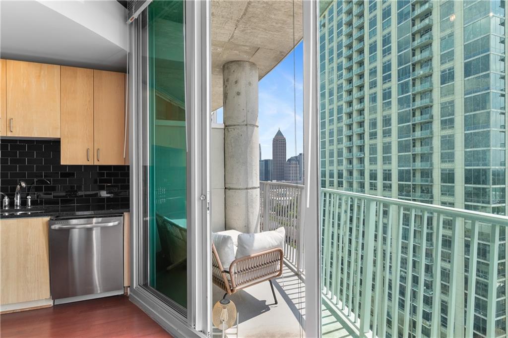 361 17th Street NW 2115