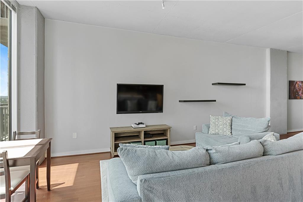 361 17th Street NW 2115