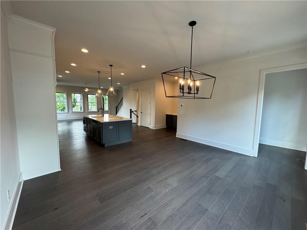 445 Chiswick Circle 20