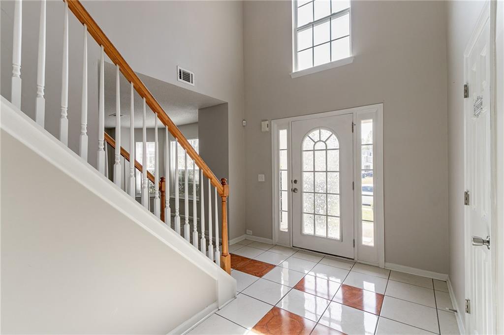 4097 Rosebud Park Drive, Snellville, Georgia image 5
