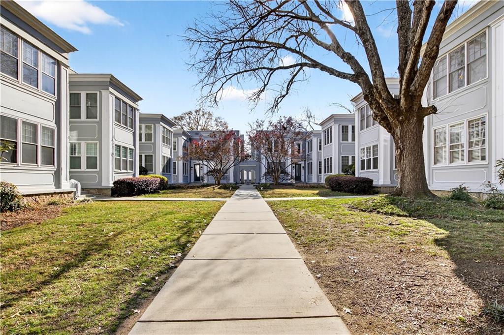 435 10th Street NE 15