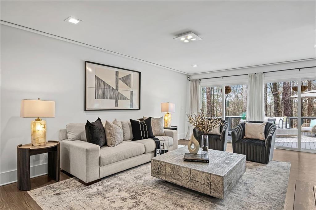 6260 River Overlook. Drive