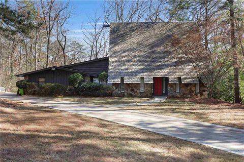 Photo of 180 River Court Parkway, Sandy Springs, GA 30328 (MLS # 7690344)