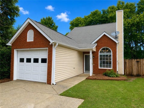 Homes For Sale - 2668 Laurel Lane<br/> Kennesaw, GA 30152