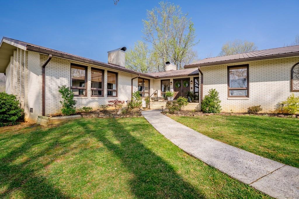 1254 Mountain Loop Road NW