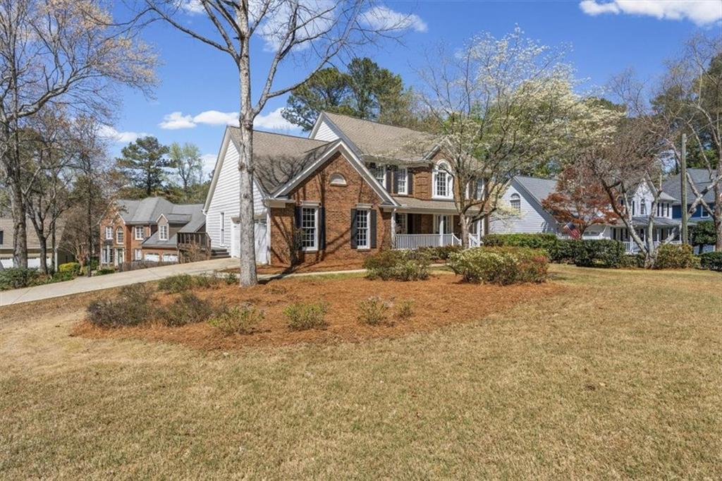 5880 Grandview Court NW