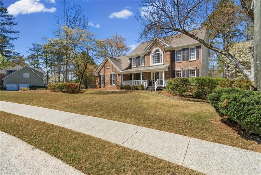 5880 Grandview Court NW