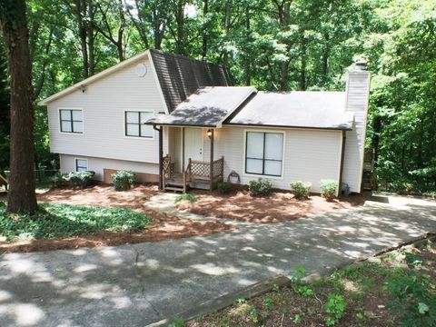 Photo of 5040 Woodland Drive NW, Kennesaw, GA 30152 (MLS # 7721147)