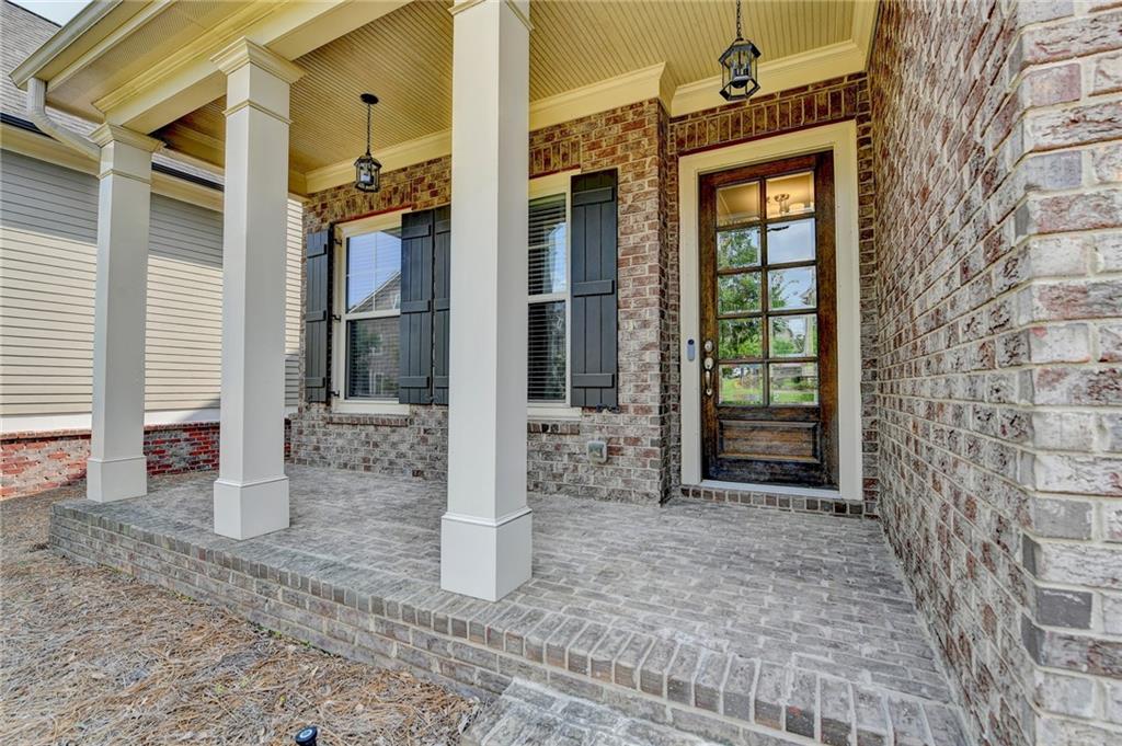 121 Spur Lane