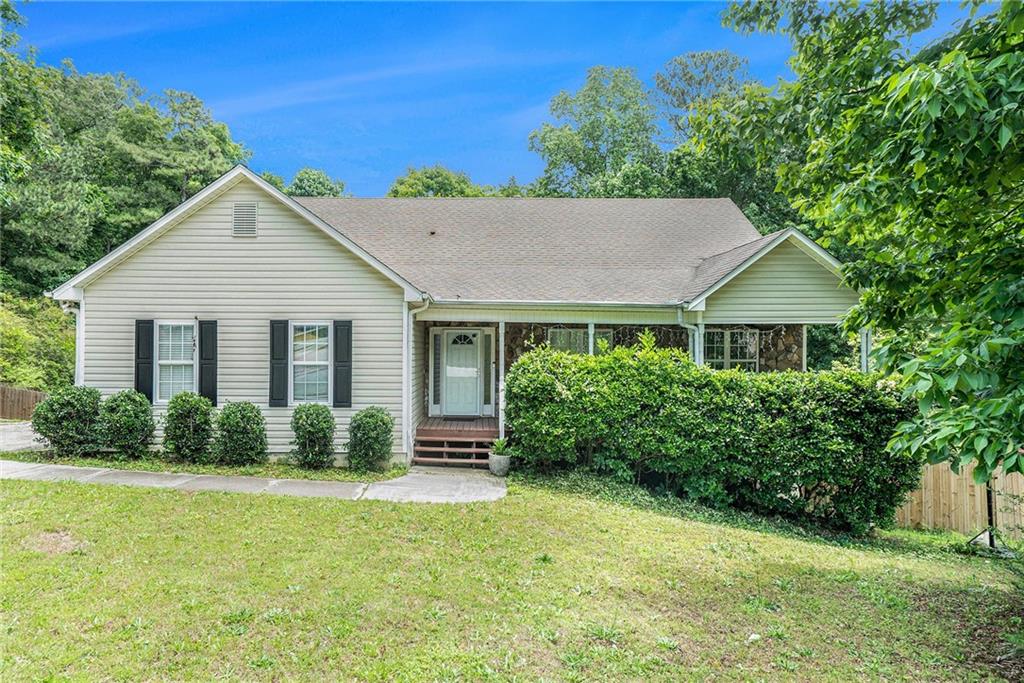 1211 Fly Rod Lane, Loganville, Georgia image 1