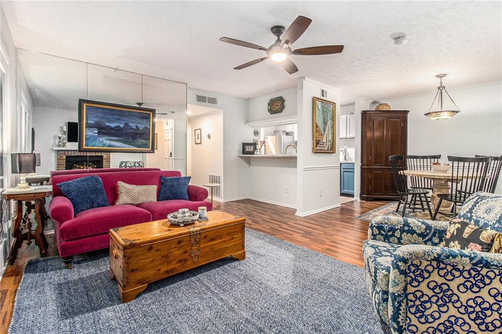 318 Tuxworth Circle