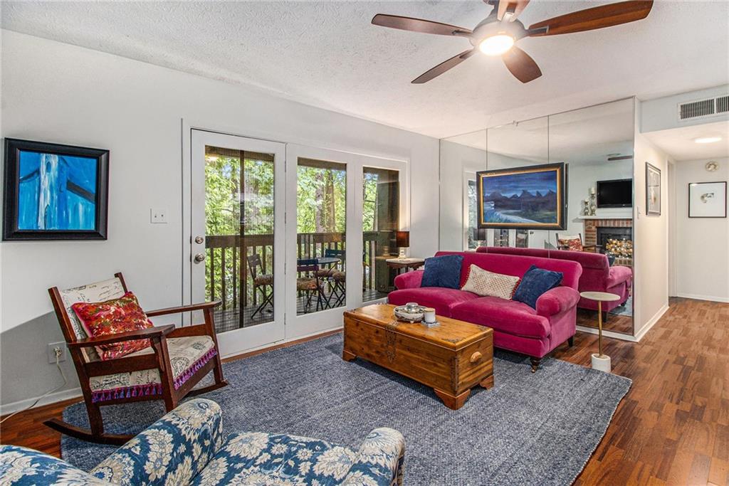 318 Tuxworth Circle