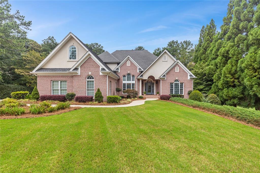Royal Lakes - Residential
