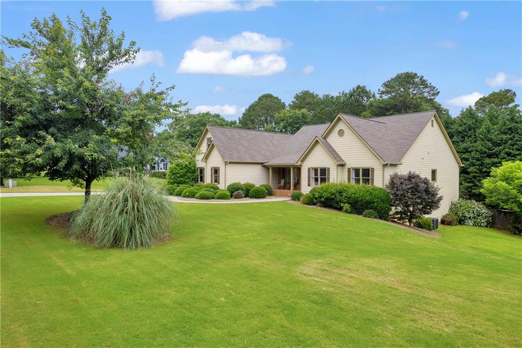 713 Lincoln Drive, Winder, Georgia image 4