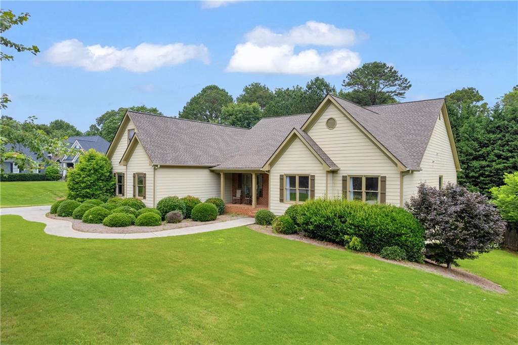 713 Lincoln Drive, Winder, Georgia image 2
