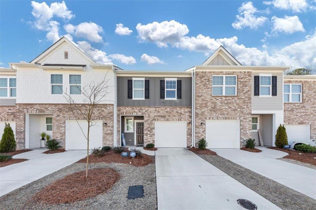 Charming & Bright 3-Bedroom Gem in Palmetto, GA!
Welcome to your dream home! This delightful 3-bedroom, 2.5-bathroom residence in the heart of Palmetto offers the perfect blend of comfort, style, and
convenience.
Step into a sun-soaked interior where natural light pours through every window, creating a warm and welcoming atmosphere throughout. The modern
kitchen is equipped with sleek stainless-steel appliances, ready to inspire your inner chef for effortless cooking and entertaining.
Enjoy cozy evenings or lively gatherings on the private patio—perfect for relaxing with a cup of coffee or hosting friends and family. You’ll love the
spacious pantry for all your kitchen must-haves and the dedicated laundry closet for added ease.
Upstairs, unwind in the tub/shower combo bathrooms after a long day, and rest easy knowing your vehicle is protected in the 1-car garage.
This home truly has it all—style, space, and a location that feels like home. Don’t miss your chance to make it yours!