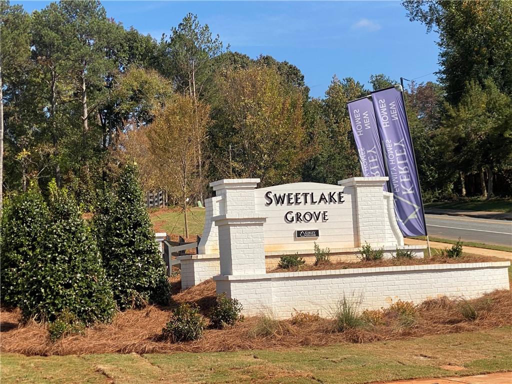 4556 Sweetlake Road, Mableton, Georgia image 3