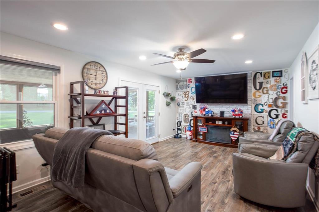 34 Cline Smith Road NE