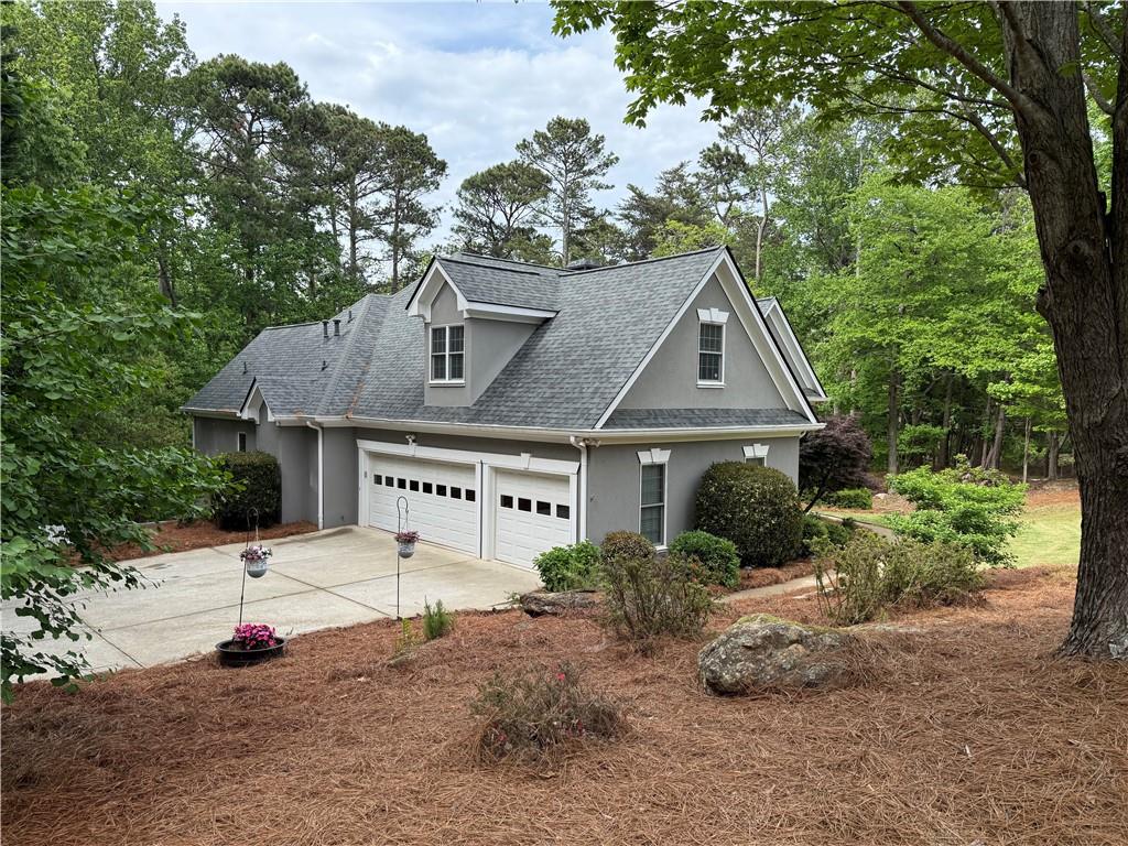 6608 Sweetwater Point, Flowery Branch, Georgia image 2