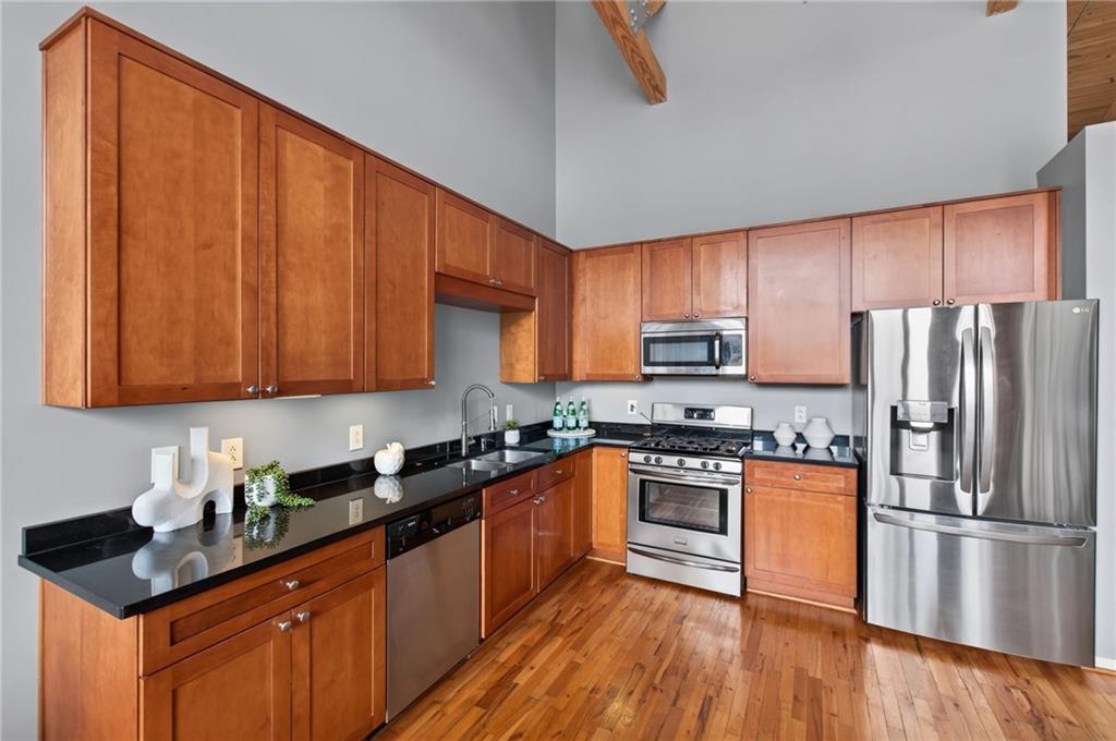 660 Glen Iris Drive NE 405