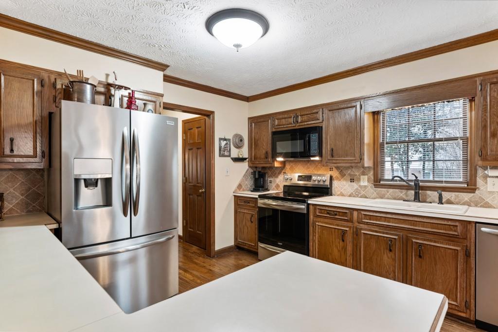 140 Price Hills Trail