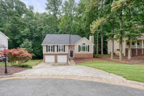 Homes For Sale - 714 Players Court<br/> Woodstock, GA 30189