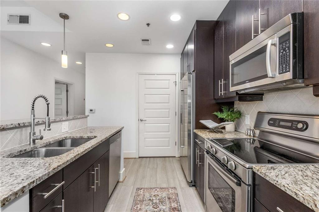 1010 Midtown - Residential