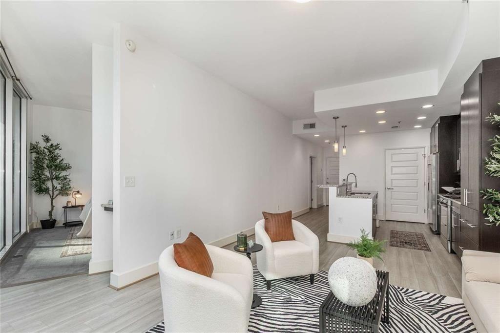 1080 Peachtree Street NE 1006