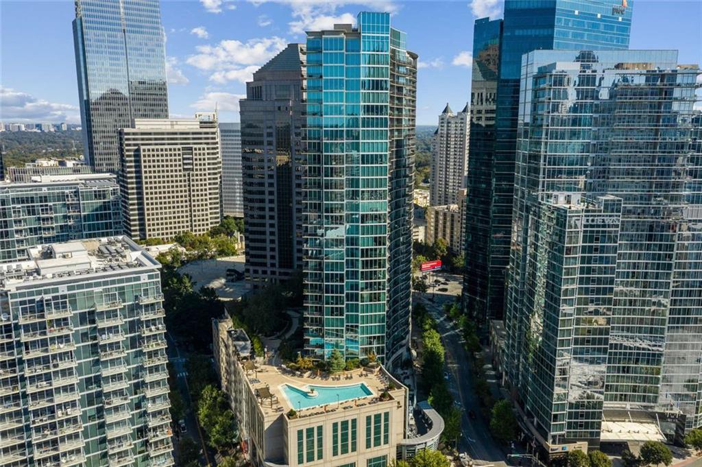 1010 Midtown - Residential