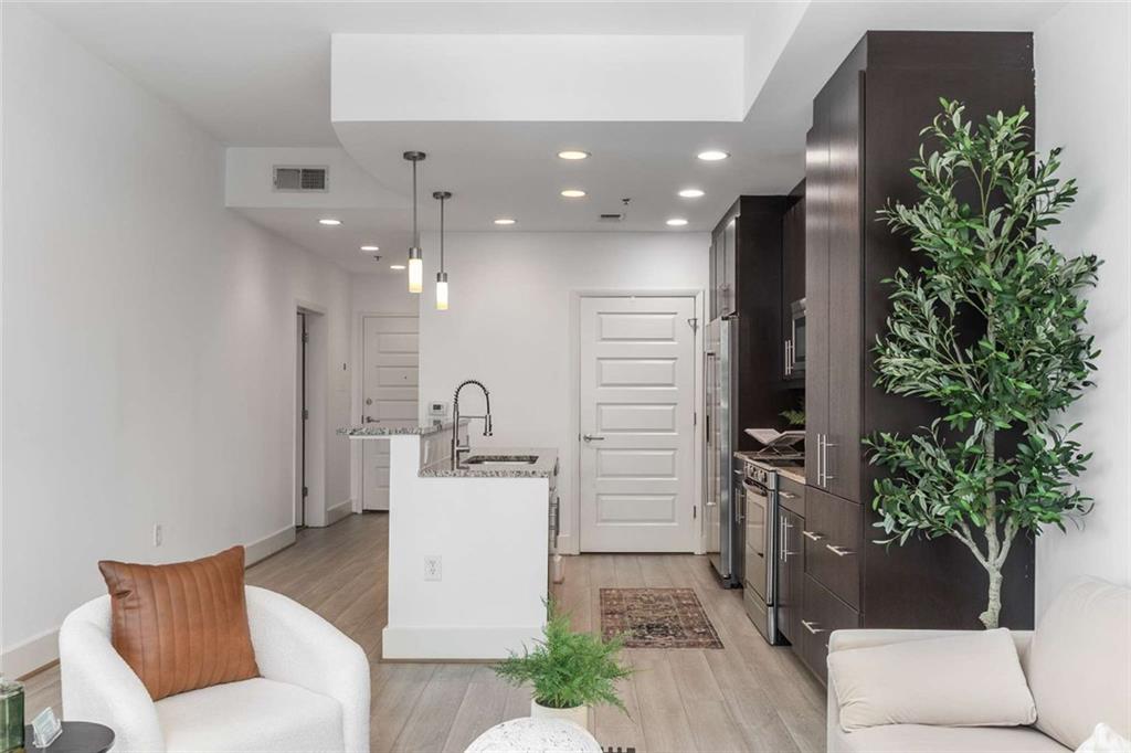 1010 Midtown - Residential